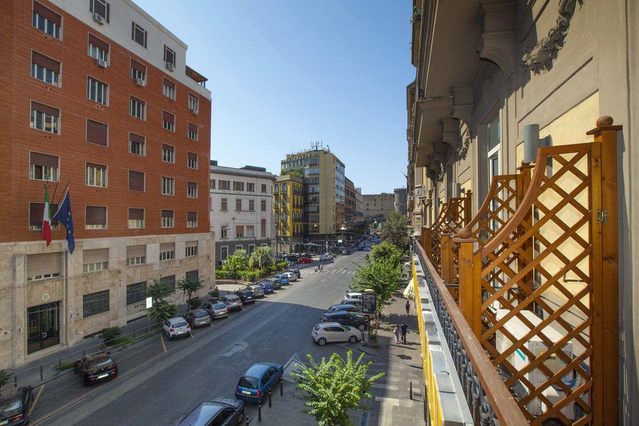 Suite Dei Catalani Napoli Ngoại thất bức ảnh